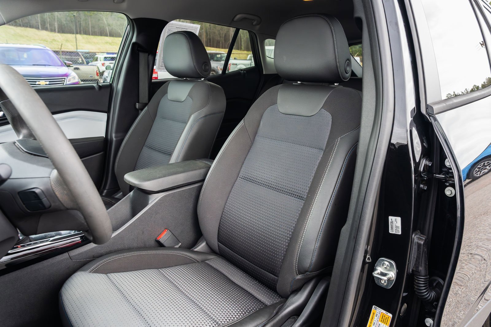 Used 2024 Chevrolet Trax LT image 19