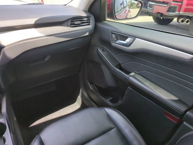 Certified 2022 Ford Escape SEL AWD/4WD image 17