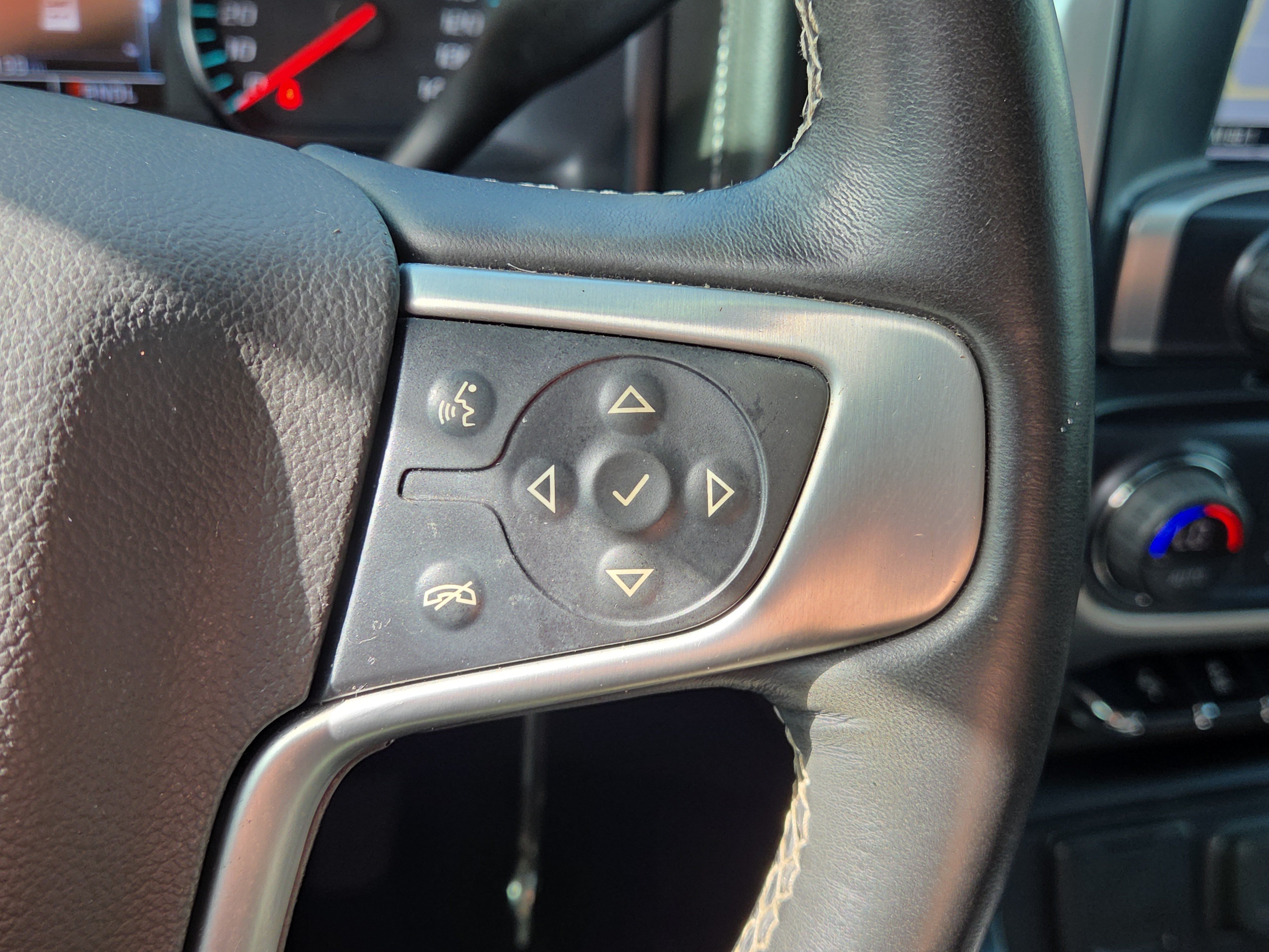 Used 2018 GMC Sierra 1500 SLT AWD/4WD image 21
