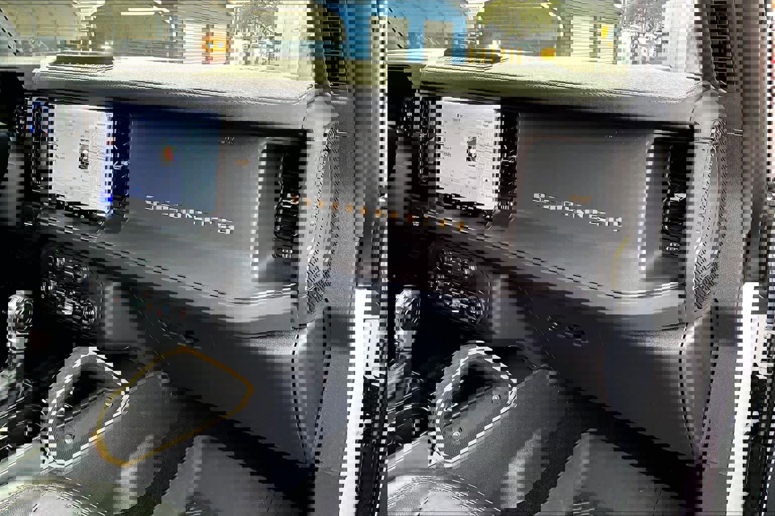 Certified 2025 Ford Bronco Badlands image 20