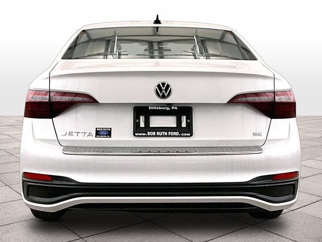 Used 2023 Volkswagen Jetta SE w/ Panoramic Sunroof Package FWD image 4