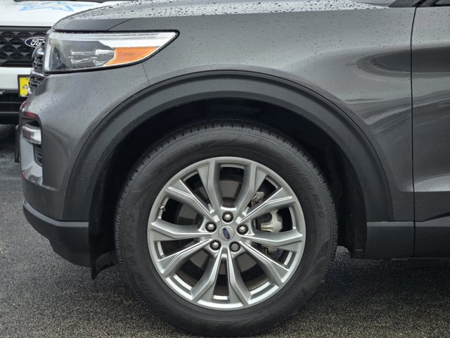 Certified 2020 Ford Explorer XLT w/ Equipment Group 202A image 8