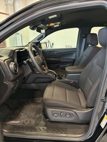Used 2024 Chevrolet Colorado Trail Boss w/ Technology Package AWD/4WD image 12