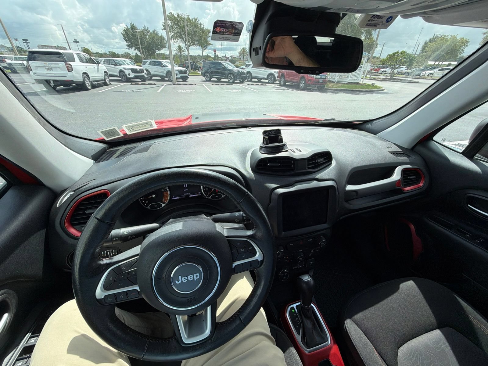 Used 2019 Jeep Renegade Trailhawk w/ UConnect 8.4 Nav Group AWD/4WD image 16