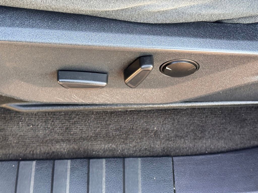 Certified 2022 Ford F150 XLT w/ Equipment Group 302A High AWD/4WD image 18