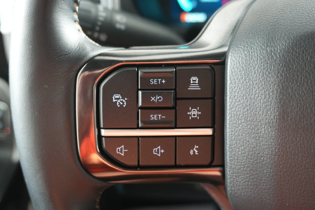 Certified 2024 Ford F350 Platinum AWD/4WD image 18