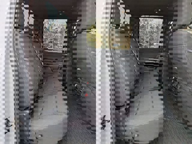 Certified 2022 Ford F150 XLT w/ Equipment Group 302A High image 31