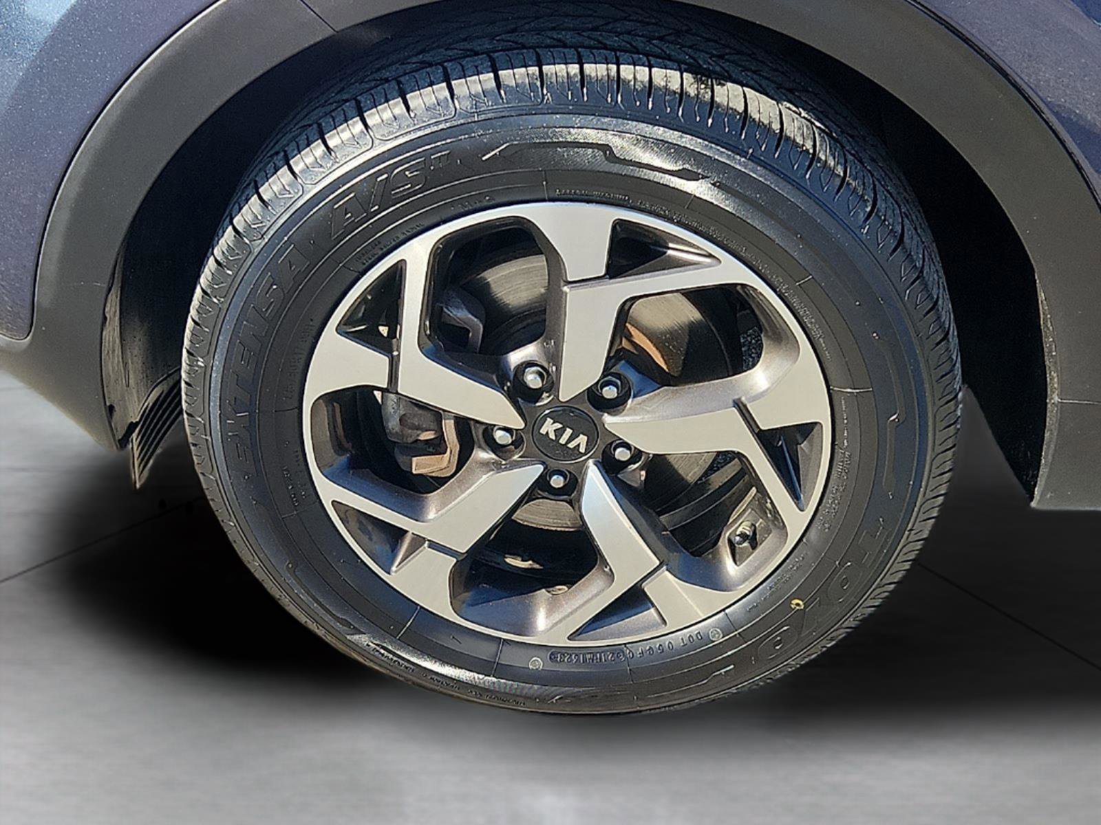 Used 2021 Kia Sportage LX image 8