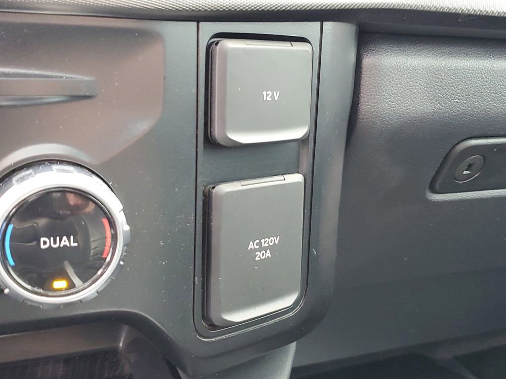Certified 2024 Ford F250 Platinum AWD/4WD image 32