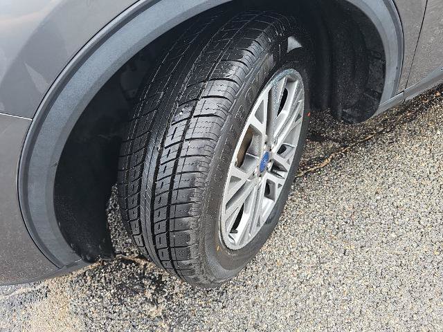 Certified 2022 Ford Escape SEL AWD/4WD image 32