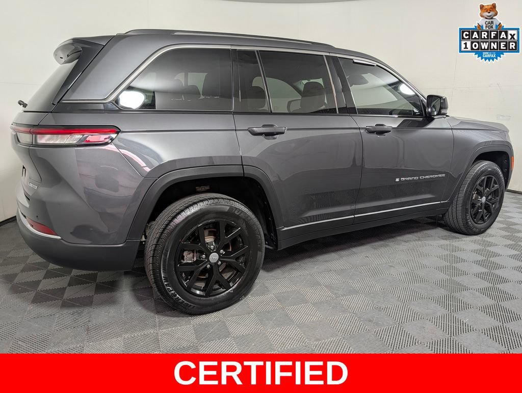 Used 2022 Jeep Grand Cherokee Limited RWD image 2