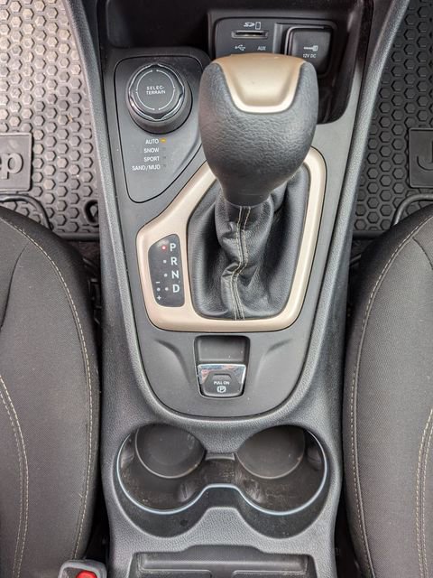 Used 2018 Jeep Cherokee Latitude image 13