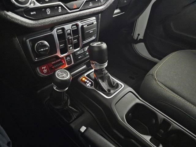 Used 2024 Jeep Wrangler Unlimited Sport image 31