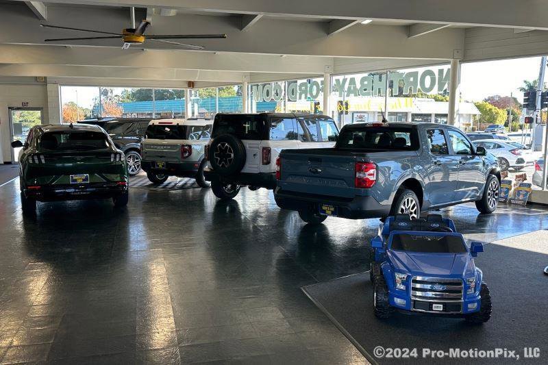 Used 2023 Chevrolet Bolt LT image 39