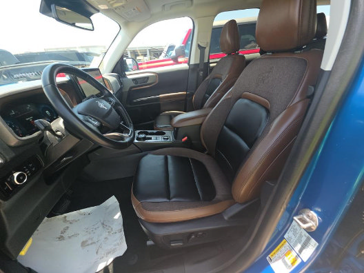Certified 2025 Ford Bronco Sport Outer Banks w/ Outer Banks Tech Package+ AWD/4WD image 2