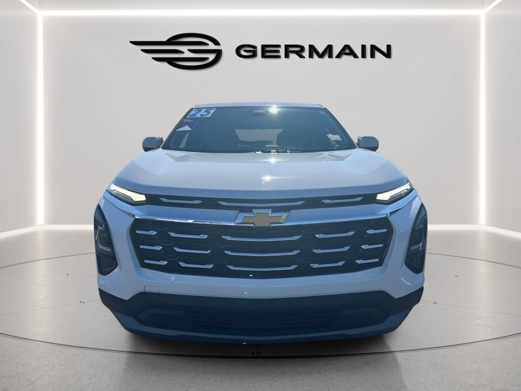 Used 2025 Chevrolet Equinox LT FWD image 3