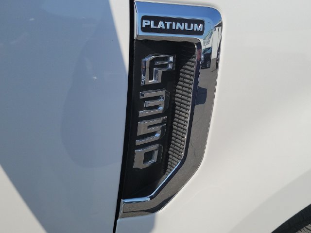Certified 2017 Ford F350 Platinum w/ Platinum Ultimate Package AWD/4WD image 7