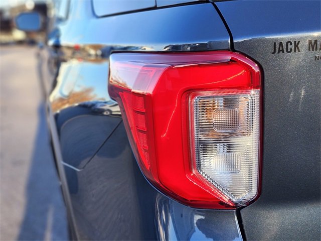 Certified 2023 Ford Explorer XLT w/ Equipment Group 202A image 9