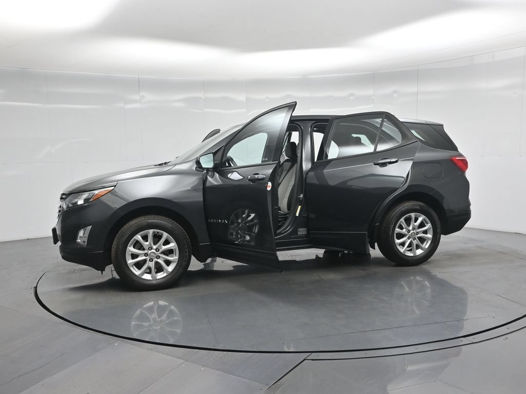Used 2019 Chevrolet Equinox LS AWD/4WD image 36