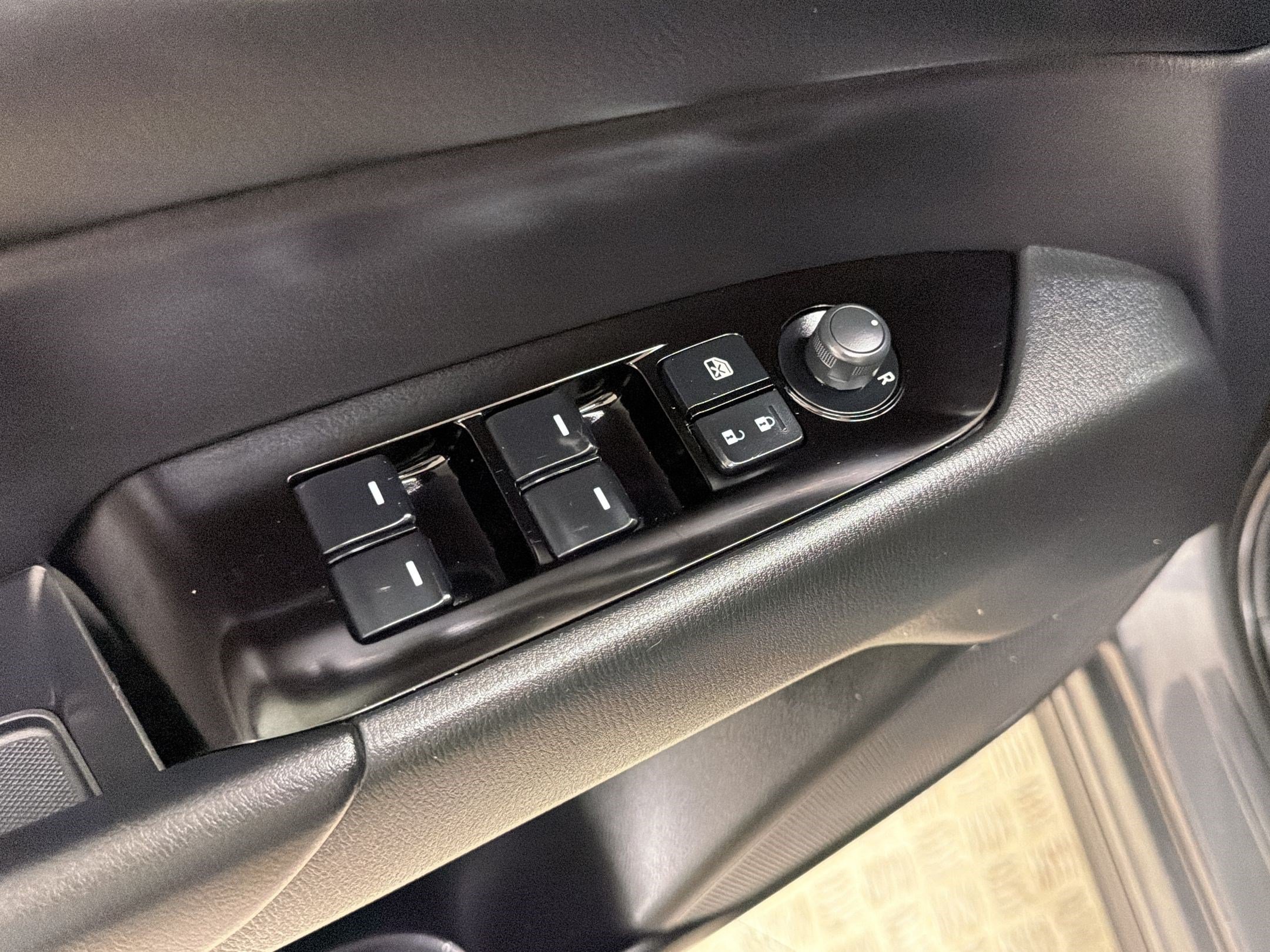 Used 2025 MAZDA CX-5 AWD 2.5 S w/ Preferred Package image 28