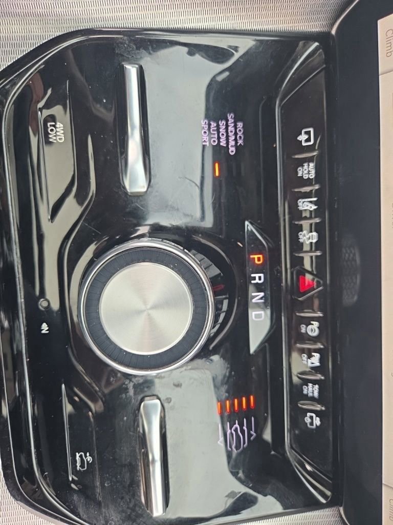 Used 2022 Jeep Grand Wagoneer Series III w/ Rear Seat Video Group 1 image 34