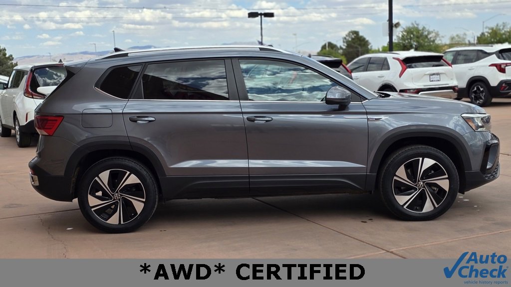 Used 2024 Volkswagen Taos SE image 12