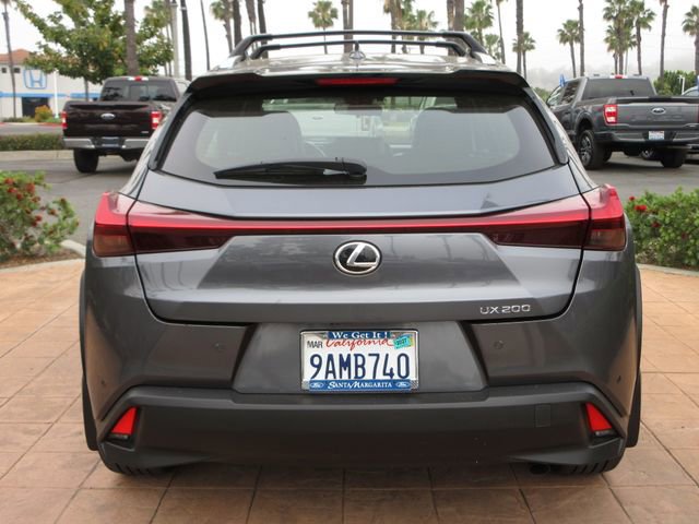 Used 2022 Lexus UX 200 w/ Accessory Package (Z1) image 3