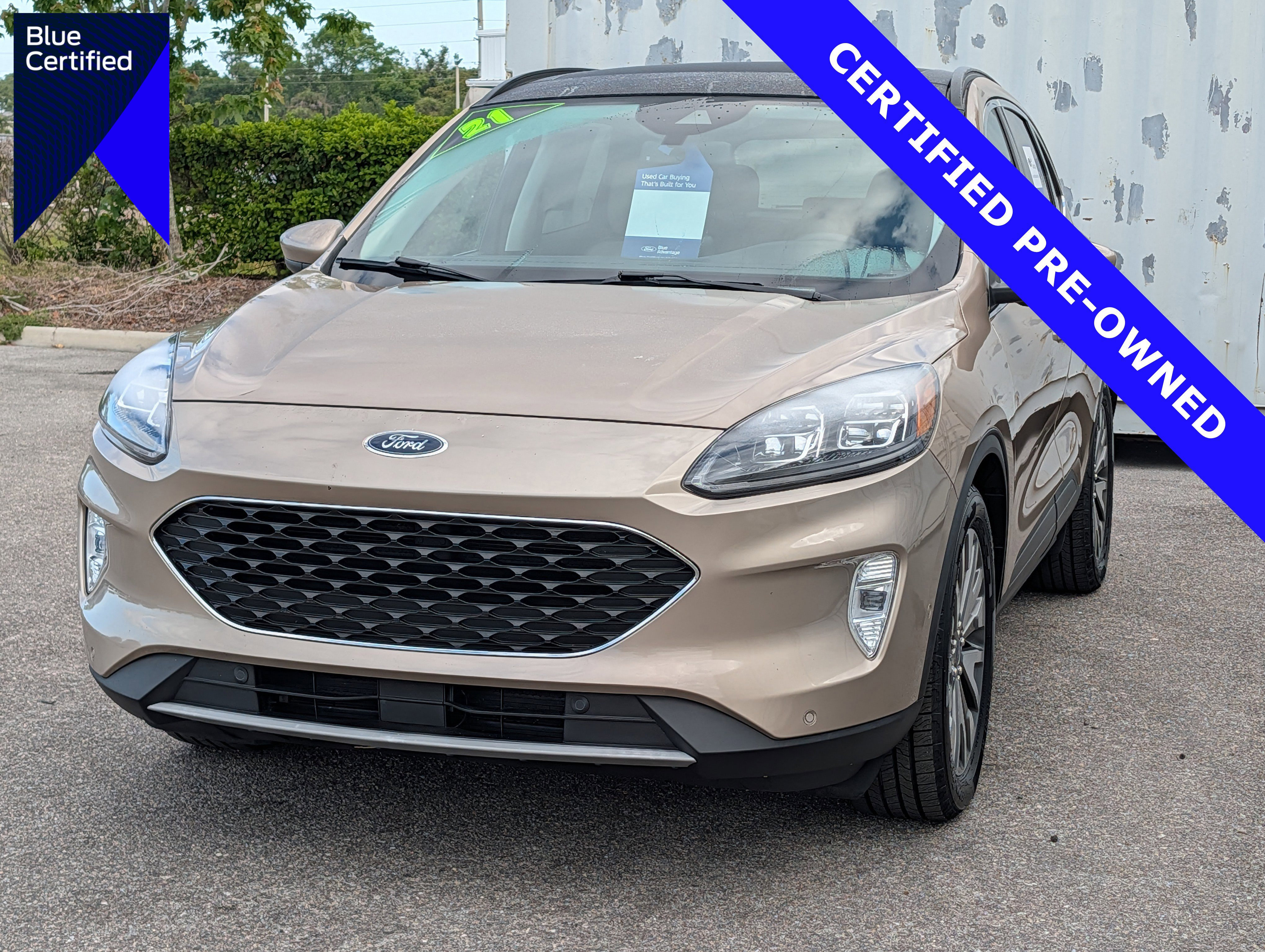 Certified 2021 Ford Escape Titanium FWD image 1