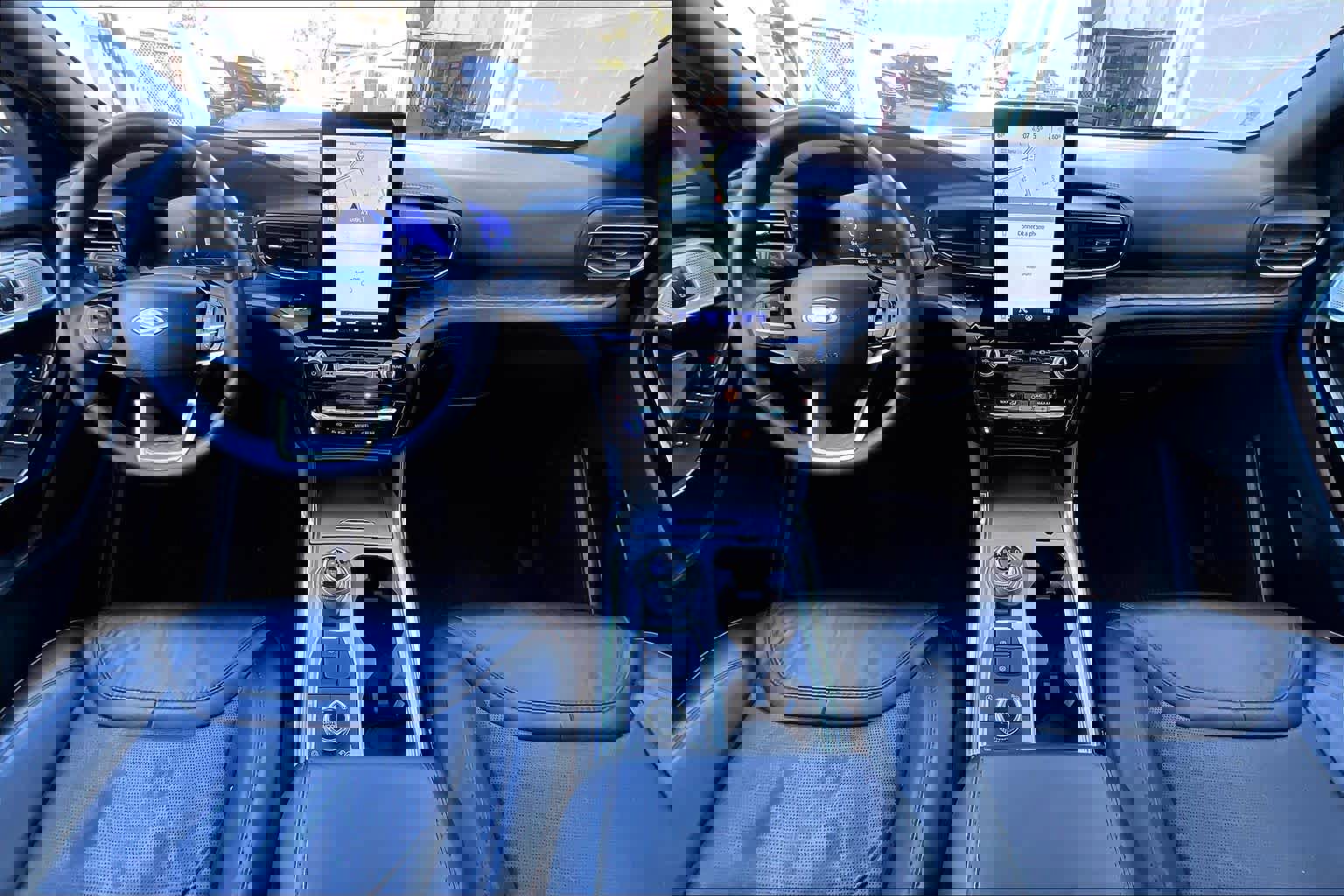 Certified 2022 Ford Explorer Platinum w/ Equipment Group 601A image 17