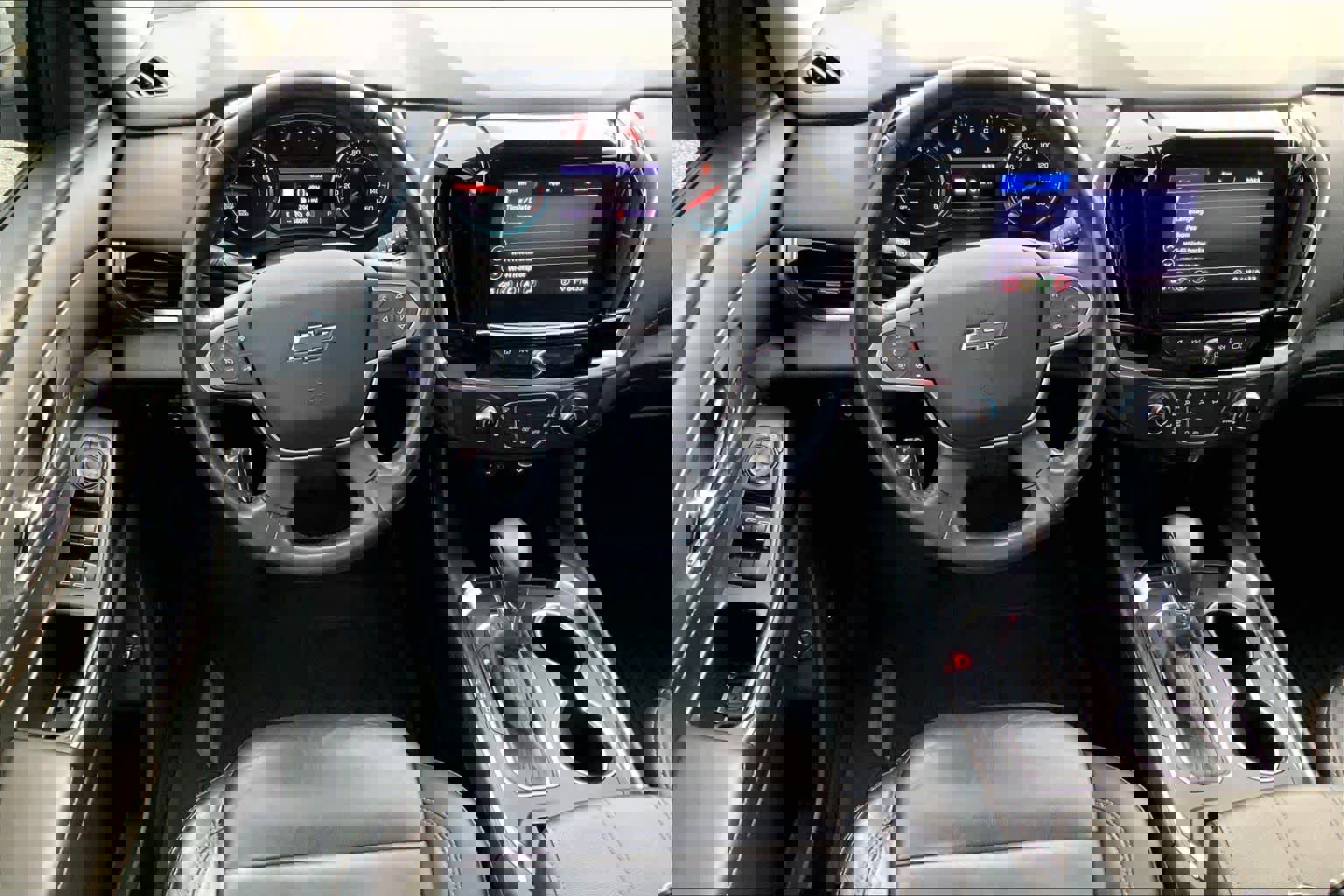 Used 2021 Chevrolet Traverse RS image 5