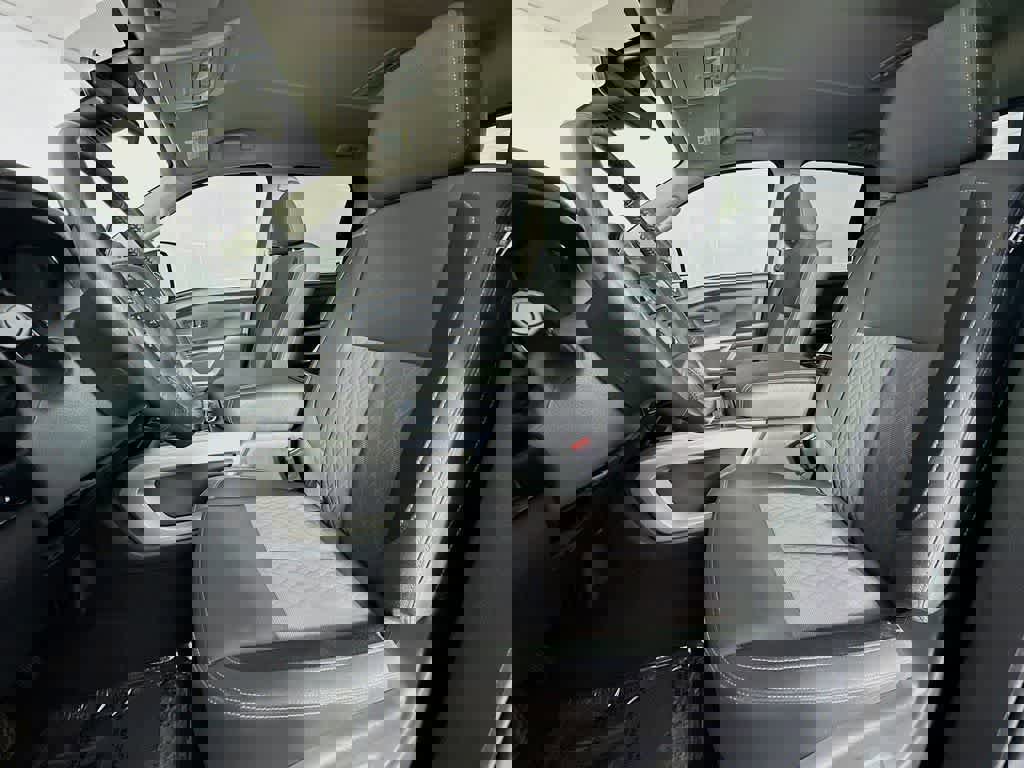 Used 2024 Nissan Titan SV w/ SV Convenience Package image 15