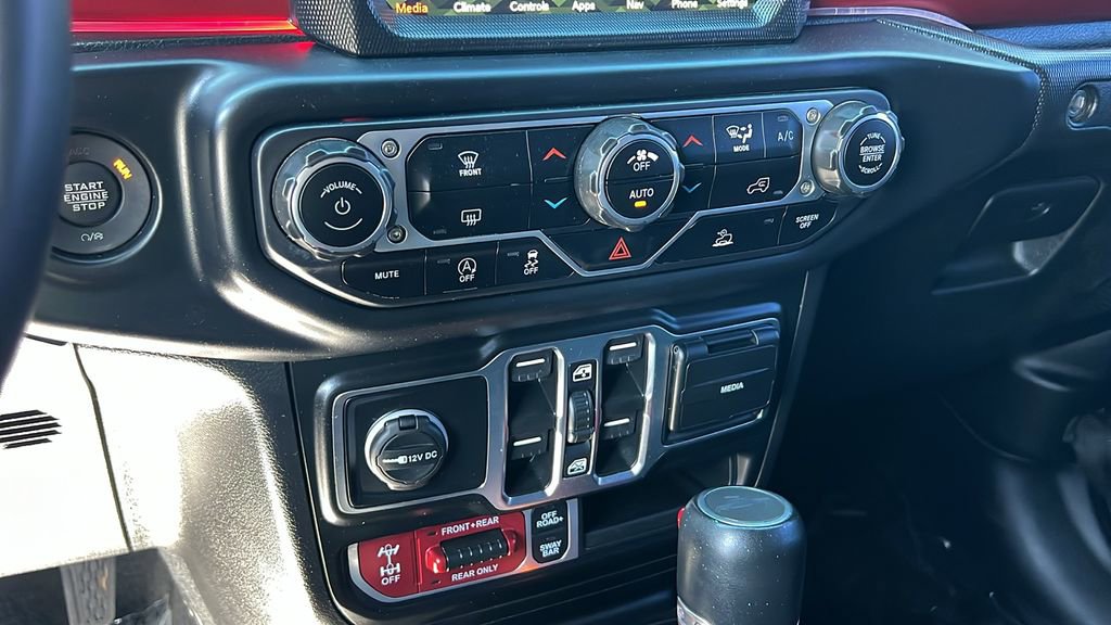 Used 2023 Jeep Gladiator Rubicon w/ LED Lighting Group AWD/4WD image 19