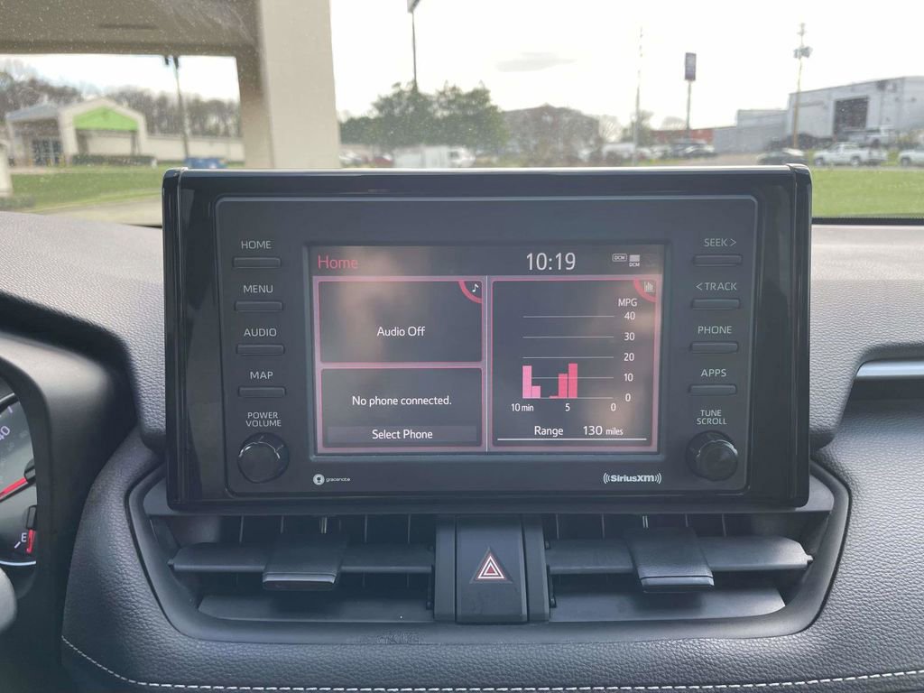 Used 2022 Toyota RAV4 LE image 20