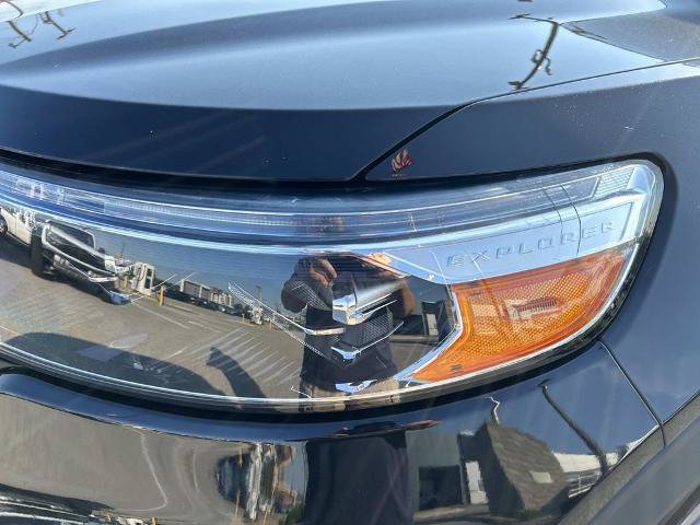 Certified 2022 Ford Explorer XLT w/ Equipment Group 202A AWD/4WD image 10