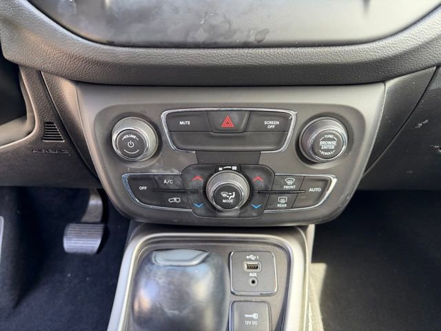 Used 2019 Jeep Compass Latitude image 17
