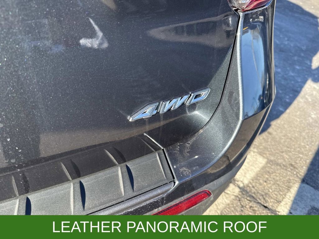 Certified 2022 Ford Explorer XLT w/ Equipment Group 202A image 6