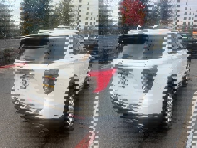 Certified 2020 Ford Explorer Limited w/ Class III Trailer Tow Package image 5