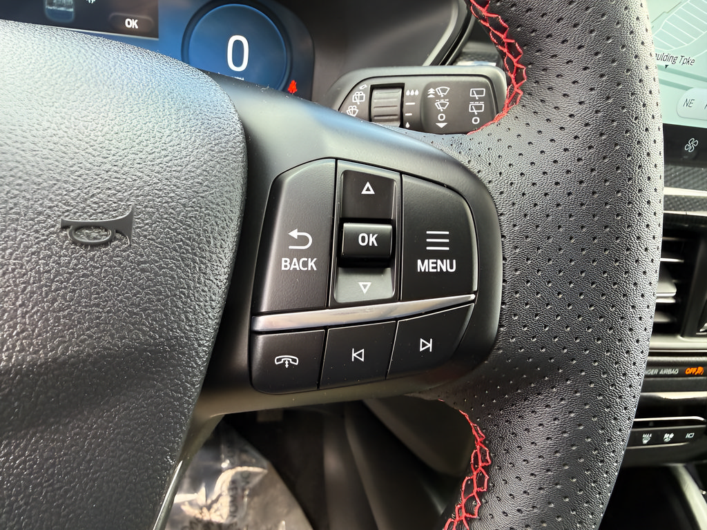 Certified 2025 Ford Escape ST-Line Elite w/ Premium Technology Package AWD/4WD image 20