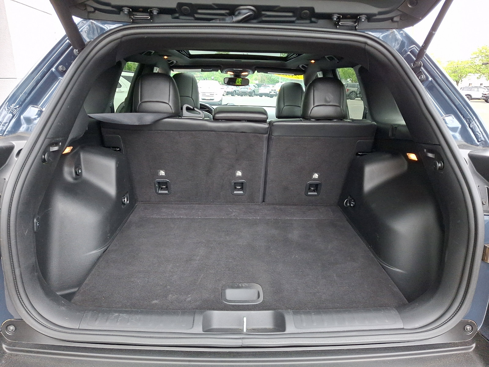 Used 2021 Jeep Cherokee Latitude Lux 80th Anniv w/ Quick Order Package 26U 80TH AWD/4WD image 29
