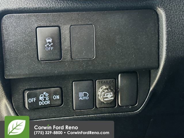 Used 2021 Toyota Tacoma SR5 AWD/4WD image 10