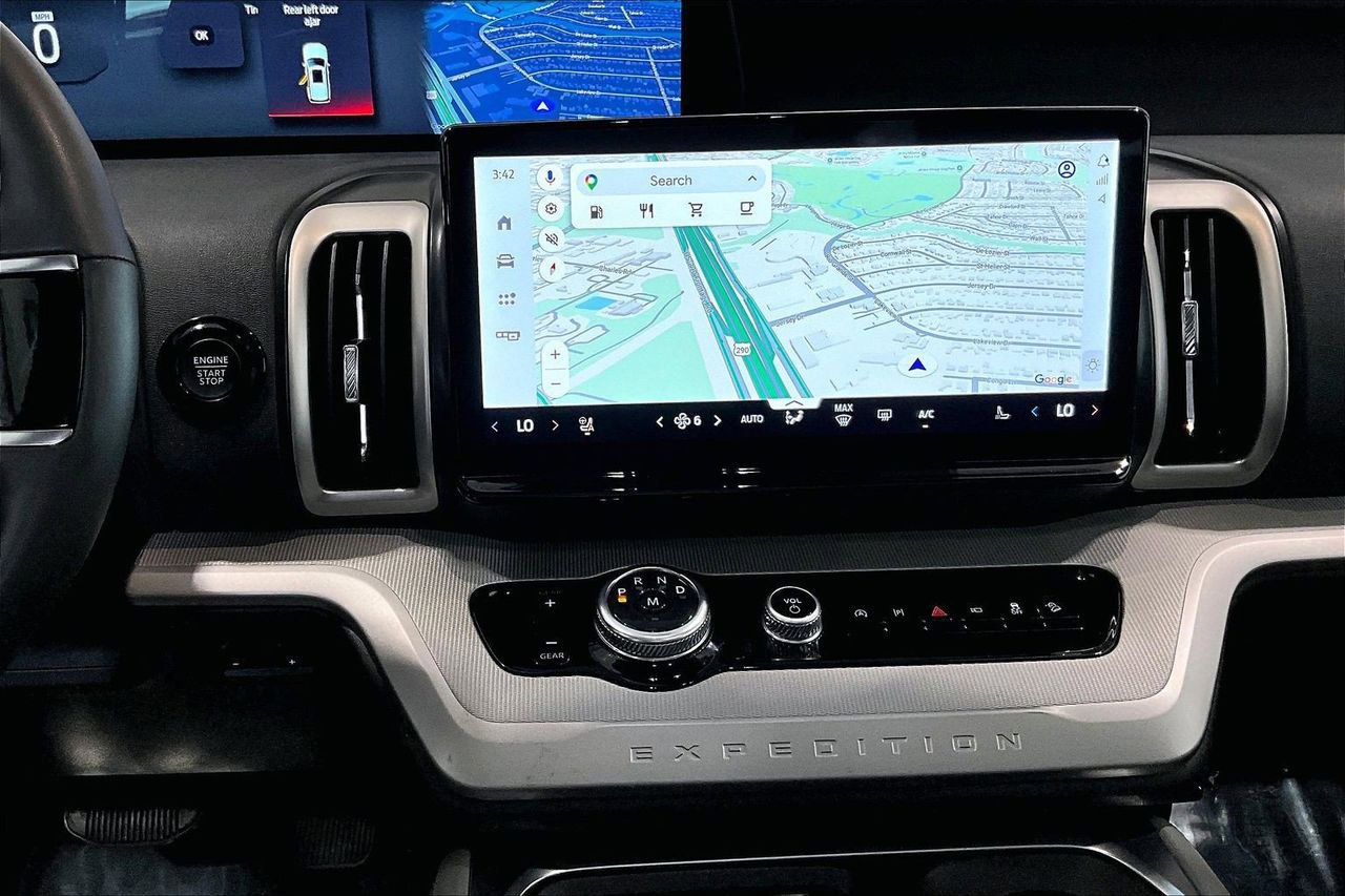 Certified 2025 Ford Expedition Max Active image 9