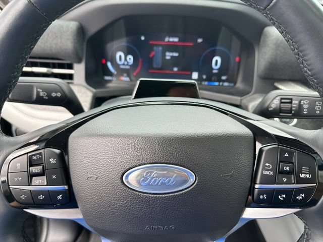 Certified 2025 Ford Explorer Platinum w/ Ultimate Package AWD/4WD image 33