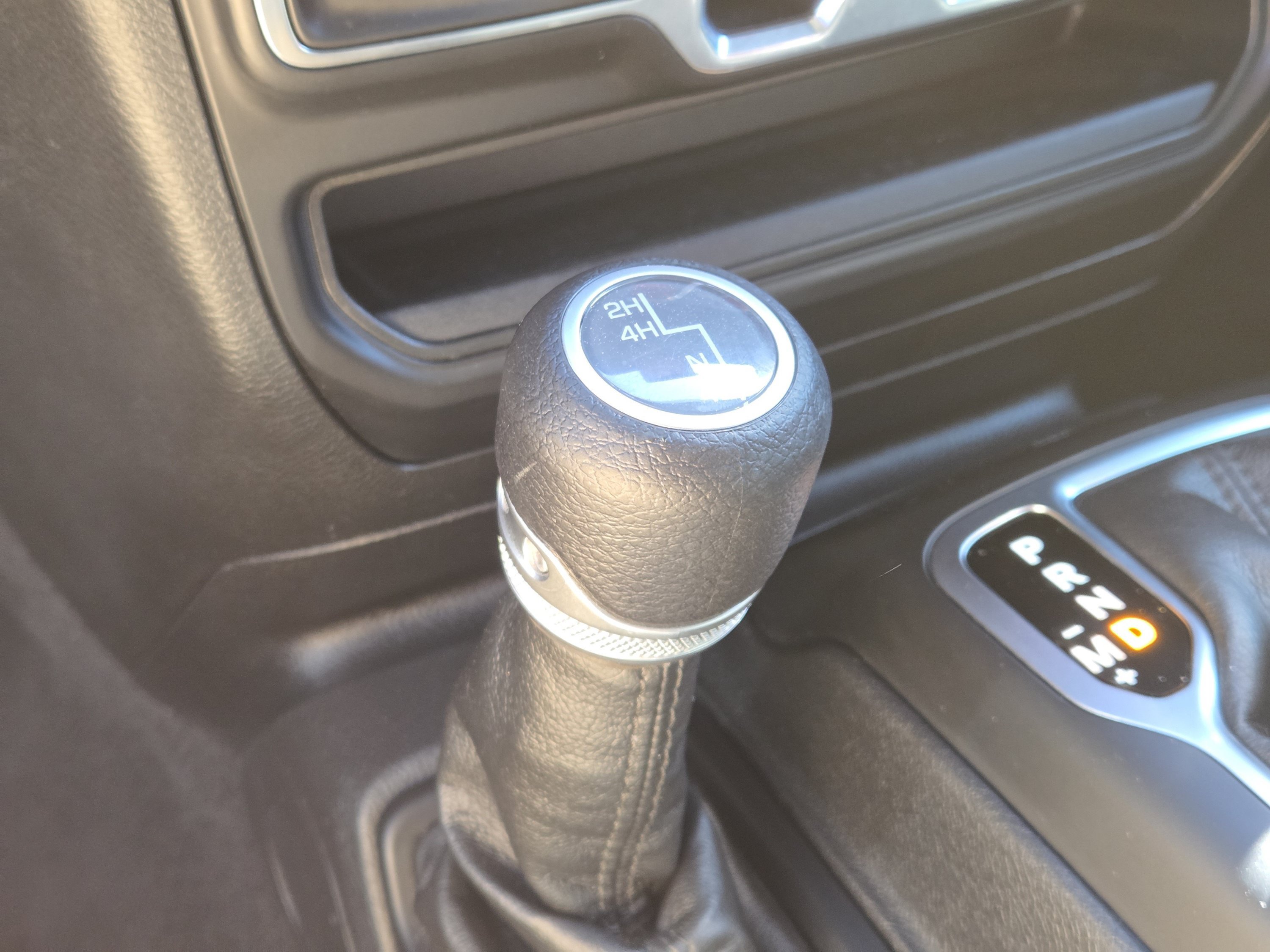 Used 2022 Jeep Gladiator Sport AWD/4WD image 8