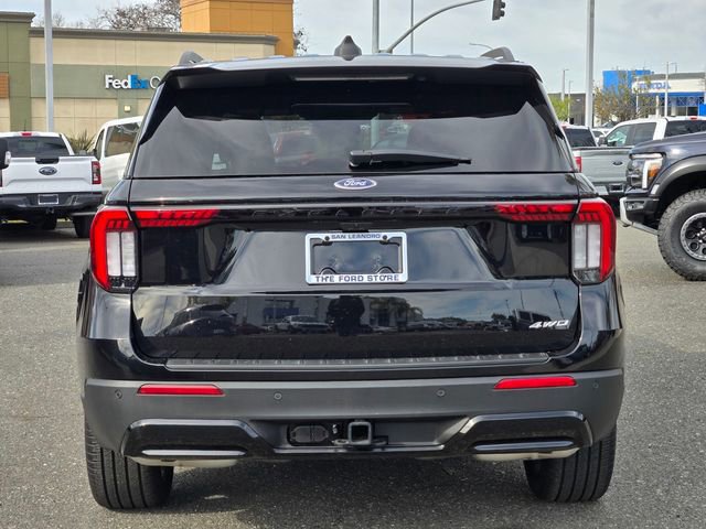 Certified 2025 Ford Explorer ST-Line w/ Premium Package image 4