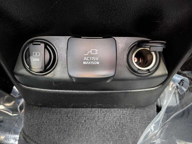 Used 2018 Kia Sorento SX image 27