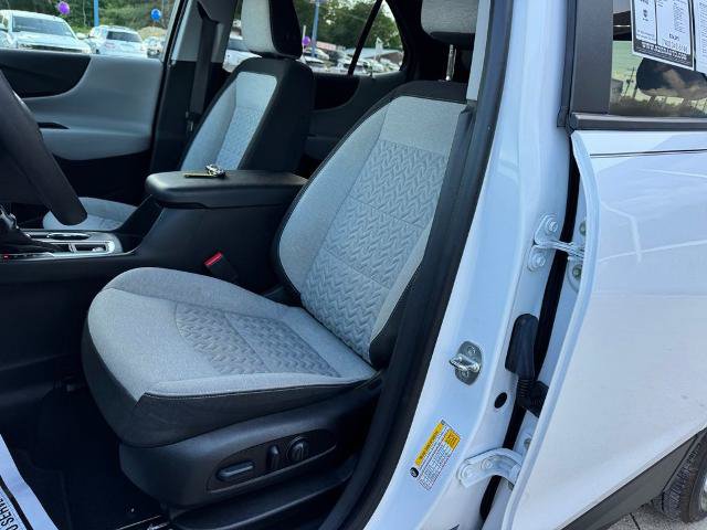 Used 2023 Chevrolet Equinox LS w/ LS Convenience Package AWD/4WD image 11
