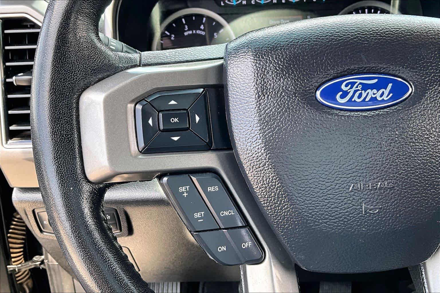 Certified 2021 Ford Expedition XLT RWD image 23