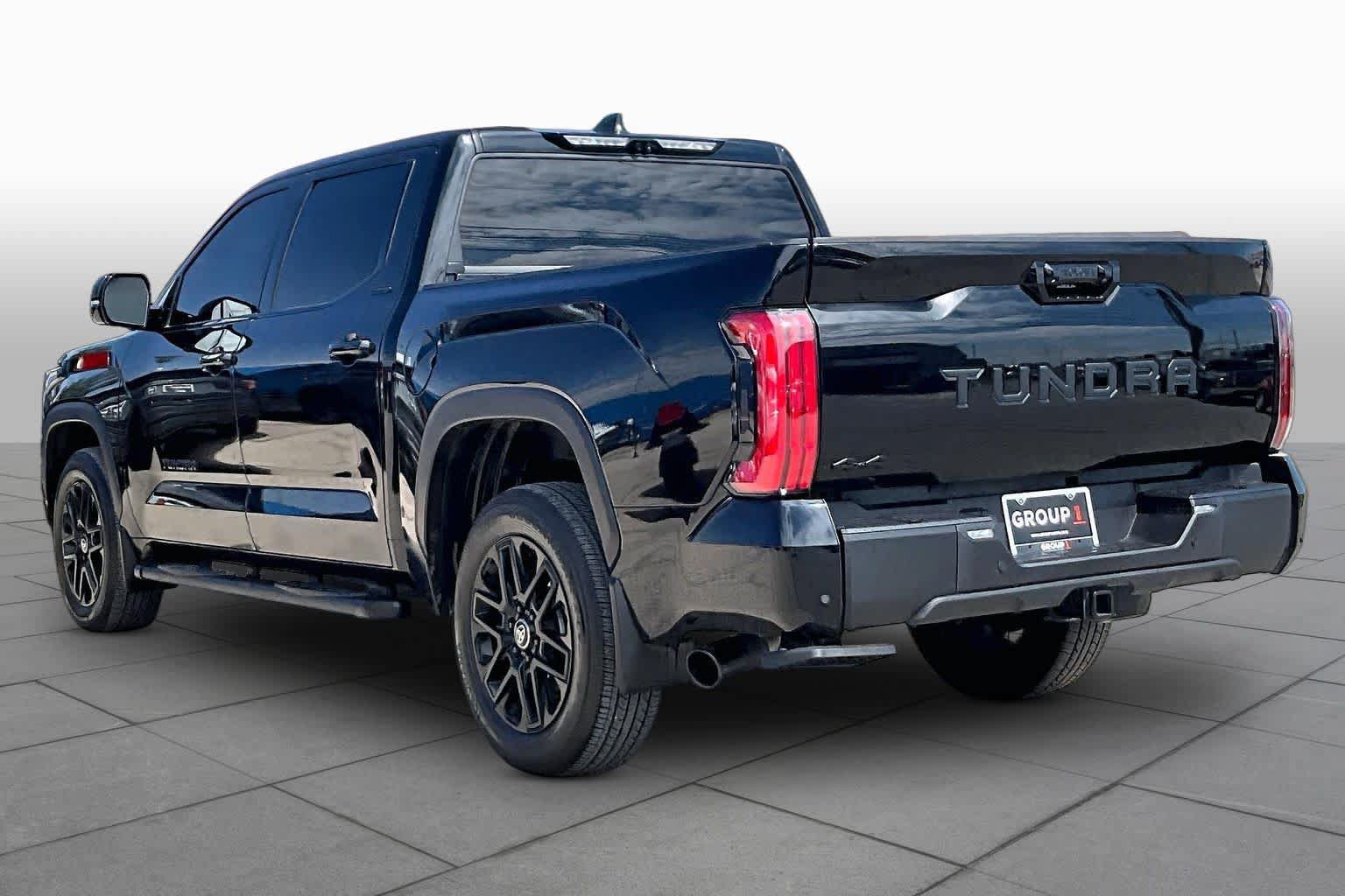 Used 2025 Toyota Tundra Limited AWD/4WD image 12