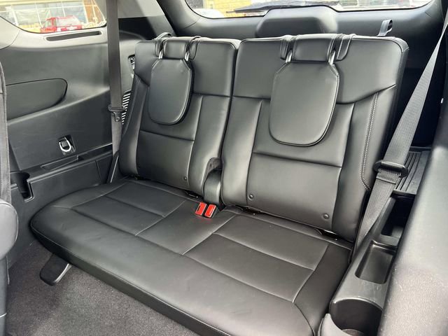 Certified 2023 Ford Explorer XLT w/ Equipment Group 202A image 15