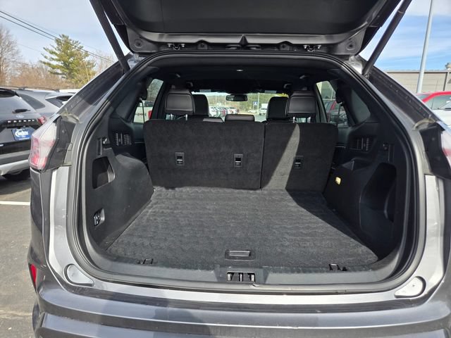 Certified 2024 Ford Edge ST-Line w/ Class II Trailer Tow Package AWD/4WD image 39